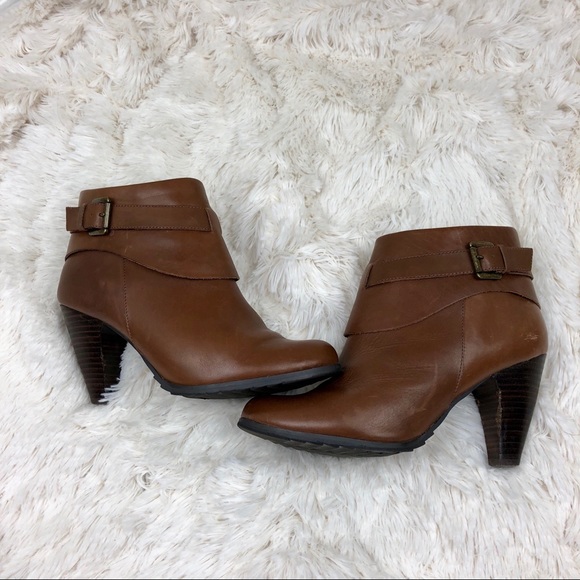 Coach and Four Shoes - Coach and Four Whiskey Brown Booties Size 7.5